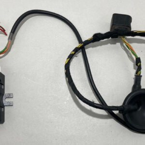 2014-2016 F22 F23 BMW M235i Fuel Pump Relay Module / 16147426095 / B2006