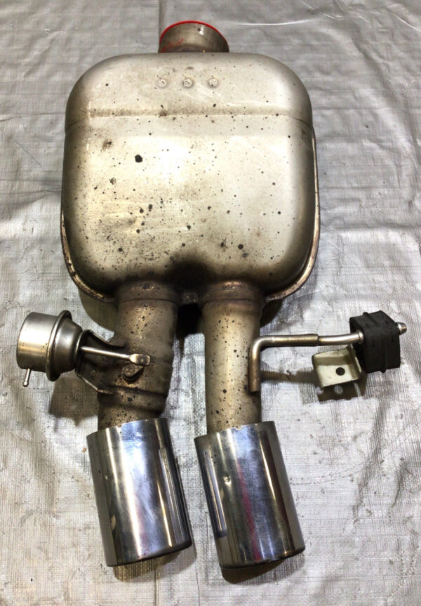 2012-2019 F06 F12 F13 BMW M6 Driver Side Muffler w/ Tip / 78K M6202