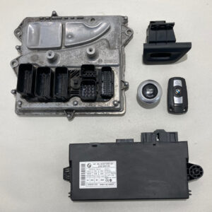 2011 BMW 135i Engine Control Module DME w/ CAS3 Module / Key Set / Manual / 7614754 / B1010