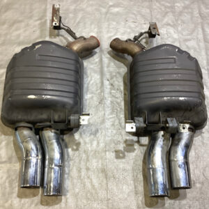 2006-2010 BMW M6 OEM Exhaust Mufflers w/ Tips / Pair / 71K M6004