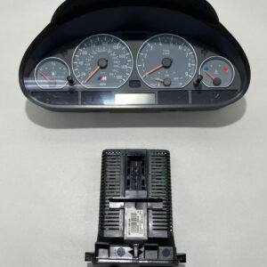 2001-2006 E46 BMW M3 Instrument Gauge Cluster w/ Headlight Switch / Manual / 7834419 / 161K M3017