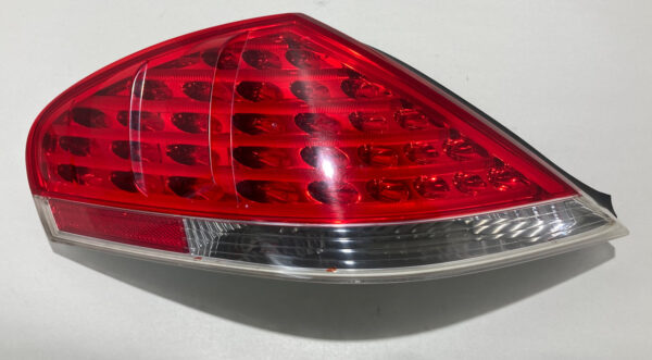 2004-2007 BMW 6 Series Driver Side Tail Light / Pre-LCI / M6004