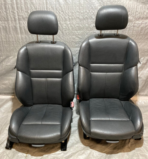 2006-2010 BMW M6 Coupe Black Merino Leather Front Seats / Pair / M6004