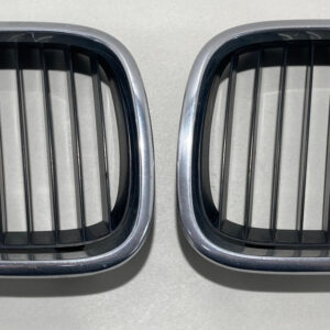 1996-2002 BMW Z3 OEM Hood Kidney Grilles / Pair / Z3034