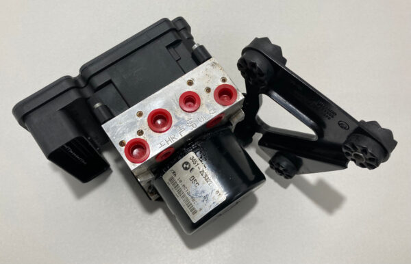 2006-2010 BMW M6 ABS Pump / Dynamic Stability Control DSC Module / OEM / 3451228322701 / 71K M6004