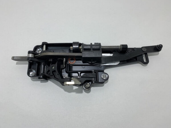 2004-2010 E64 BMW 6 Series Passenger Convertible Top Latch / M6001