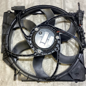 2003-2008 BMW Z4 Radiator Cooling Fan w/ Shroud / OEM / 67326925702 / 70K Z4056
