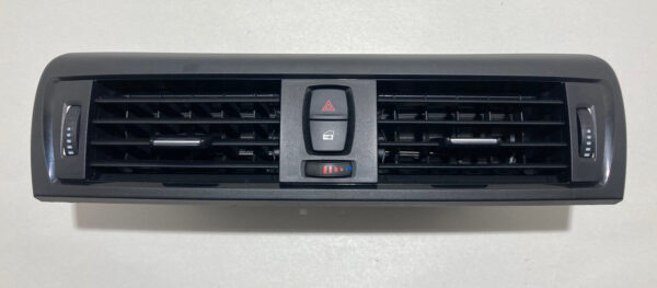 2014-2021 BMW F22 2 Series Central A/C Air Vent Trim / B2006