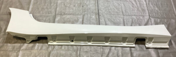 2003-2008 E85 BMW Z4 Convertible Passenger Side Skirt Rocker Panel / Alpine White 3 Z4056
