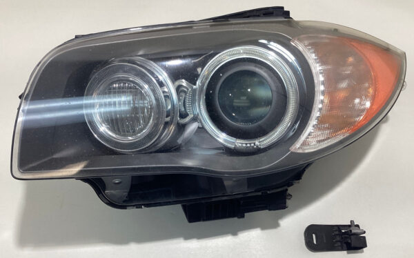 2008-2011 BMW 128i 135i Driver Side Dynamic Xenon HID Headlight / B1010