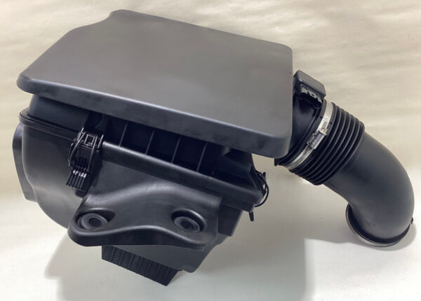 2003-2005 E85 E86 BMW Z4 3.0i Air Intake Airbox / OEM / 92K Z4055