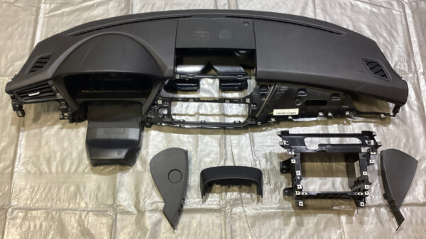 2009-2016 BMW E89 Z4 Dashboard Panel w/ Passenger Airbag / Navigation / Z4907