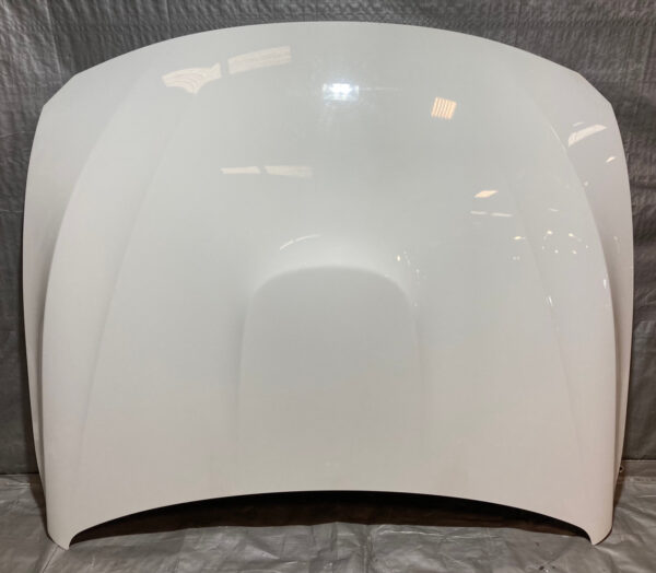 2015-2020 F80 F82 F83 BMW M3 M4 OEM Hood Panel / Alpine White 3 F8M04
