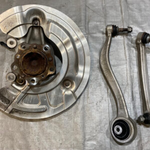2015-2020 F80 F82 F87 BMW M2 M3 M4 Passenger Front Knee / Spindle Hub w/ Control Arms / 71K F8M04
