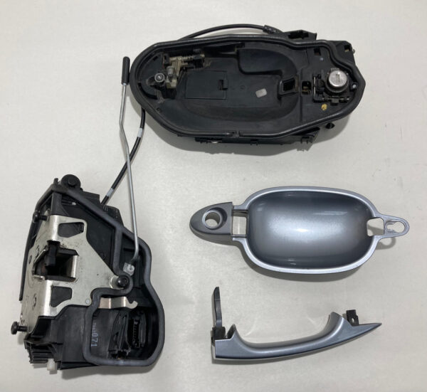 2004-2010 BMW M6 6 Series Driver Door Handle w/ Comfort Access / Space Grey Metallic M6004