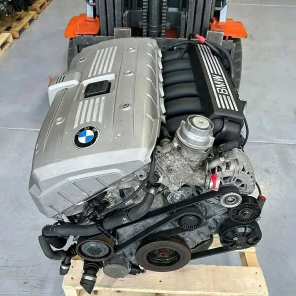 3.0 N52 6-Cylinder Row Engine ( L6 )